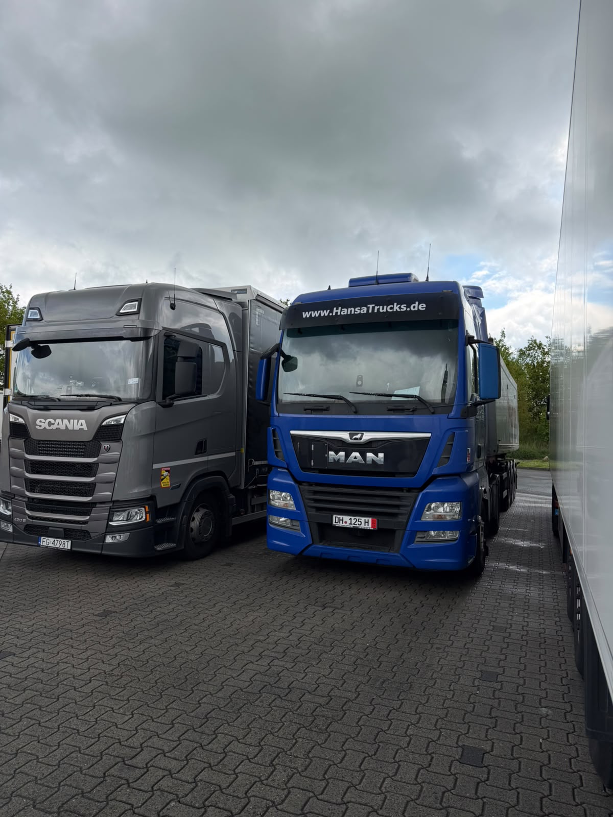 Kamionë MAN dhe Scania të flotës